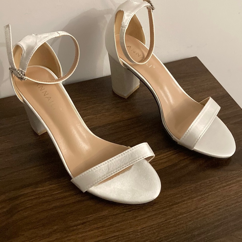 Annaili White High Heel Shoes
